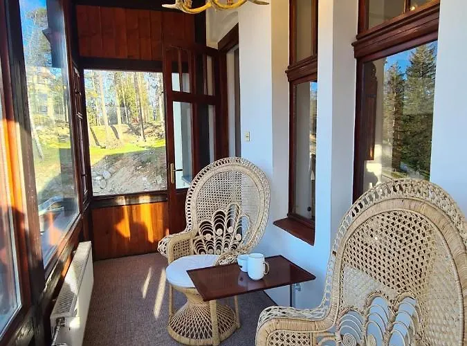 Bed & Breakfast Bialy Jar 4*