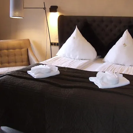 Bialy Jar Bed & Breakfast 4*