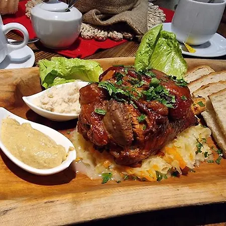 Rezydencja Bialy Jar 4*