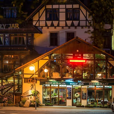 Bialy Jar Bed & Breakfast 4*