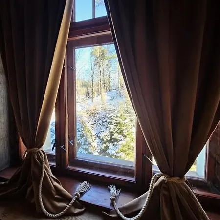 Biały Jar 4*